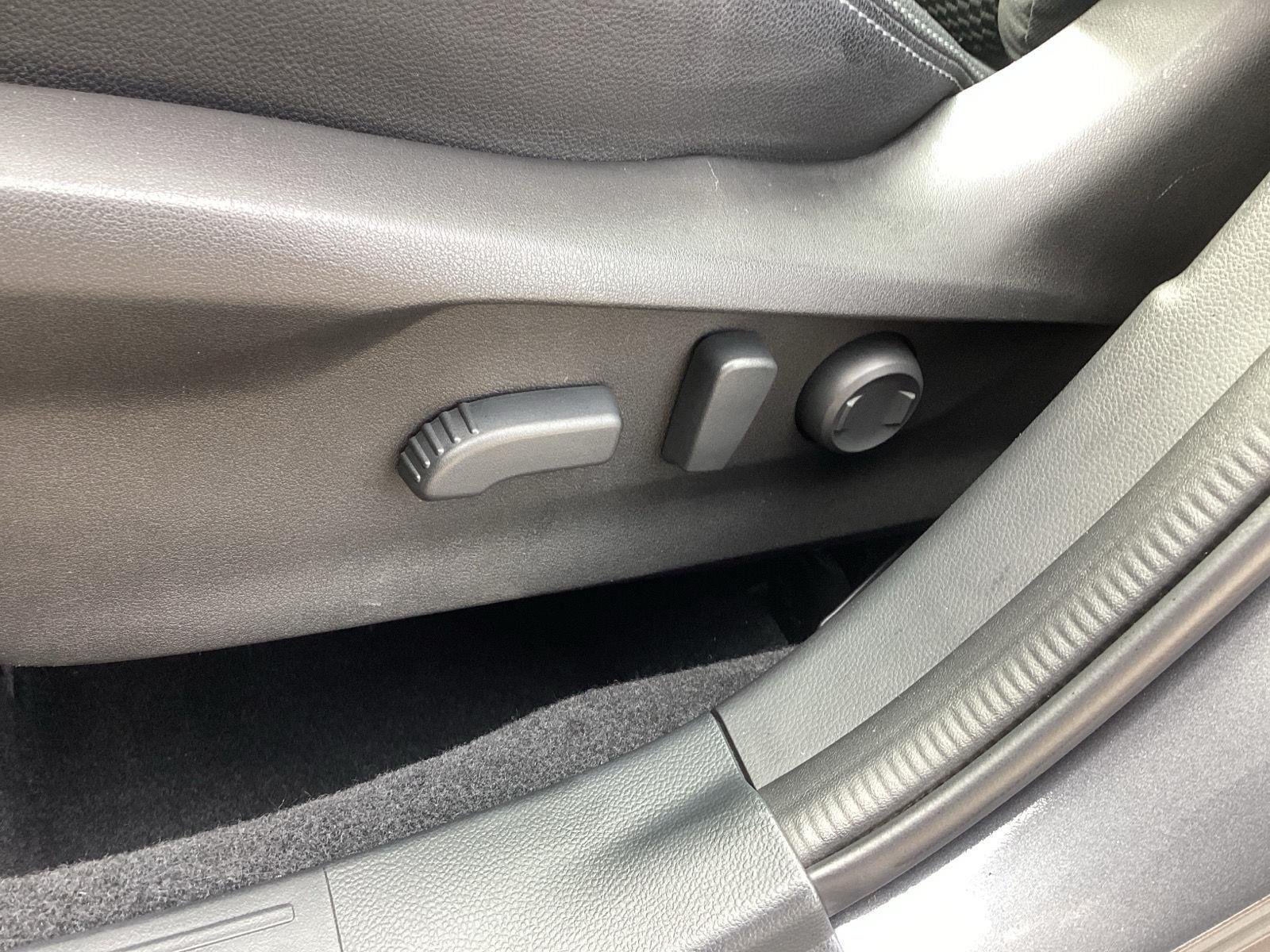 Used 2022 Magnetite Gray Metallic Subaru Premium image 15