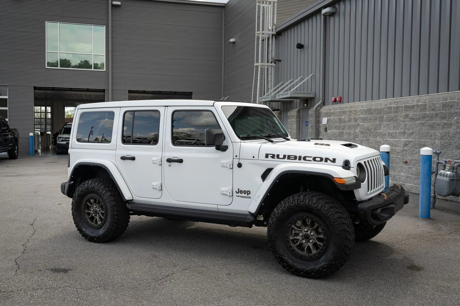 Used 2022 White Jeep Unlimited Rubicon 392 image 24