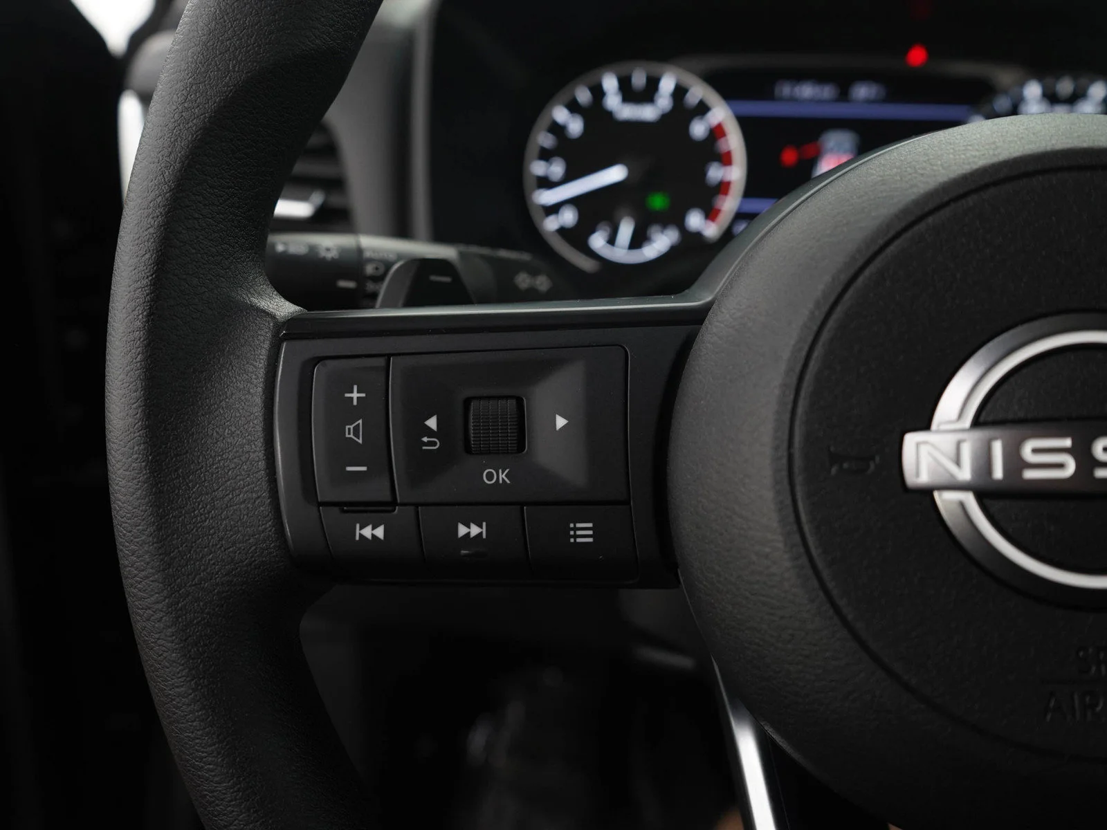 Used 2024 Super Black Nissan SV image 26