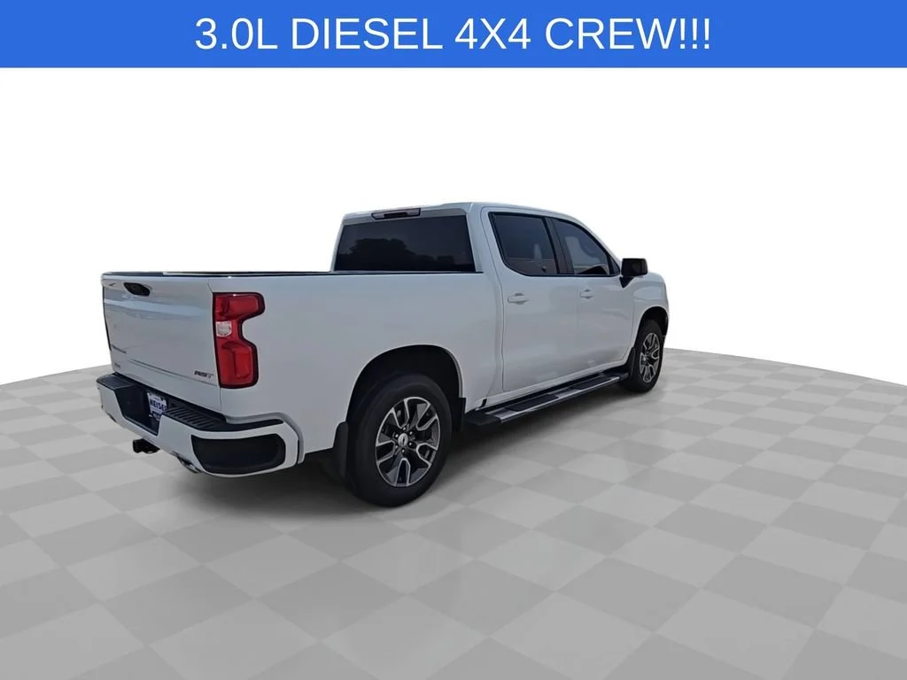 Used 2025 Summit White Chevrolet RST image 8