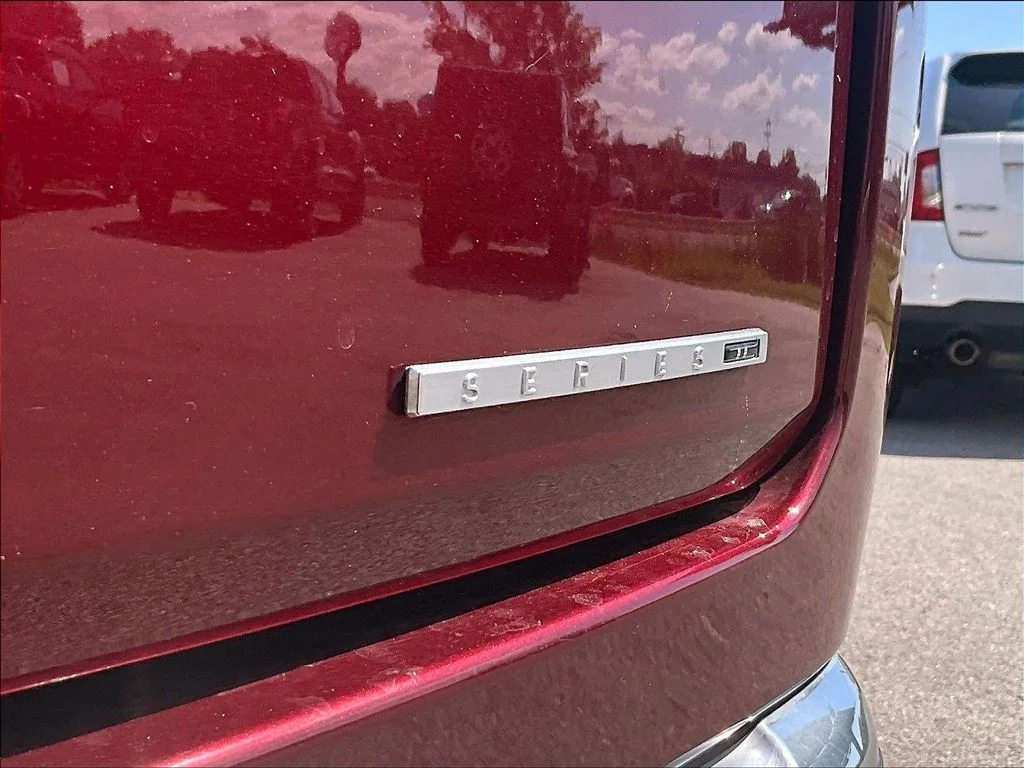 Used 2024 Red Jeep Series II image 9