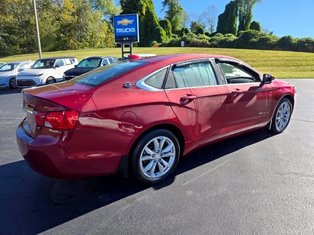 Used 2019 CAJUN RED TINTCOAT Chevrolet LT image 8