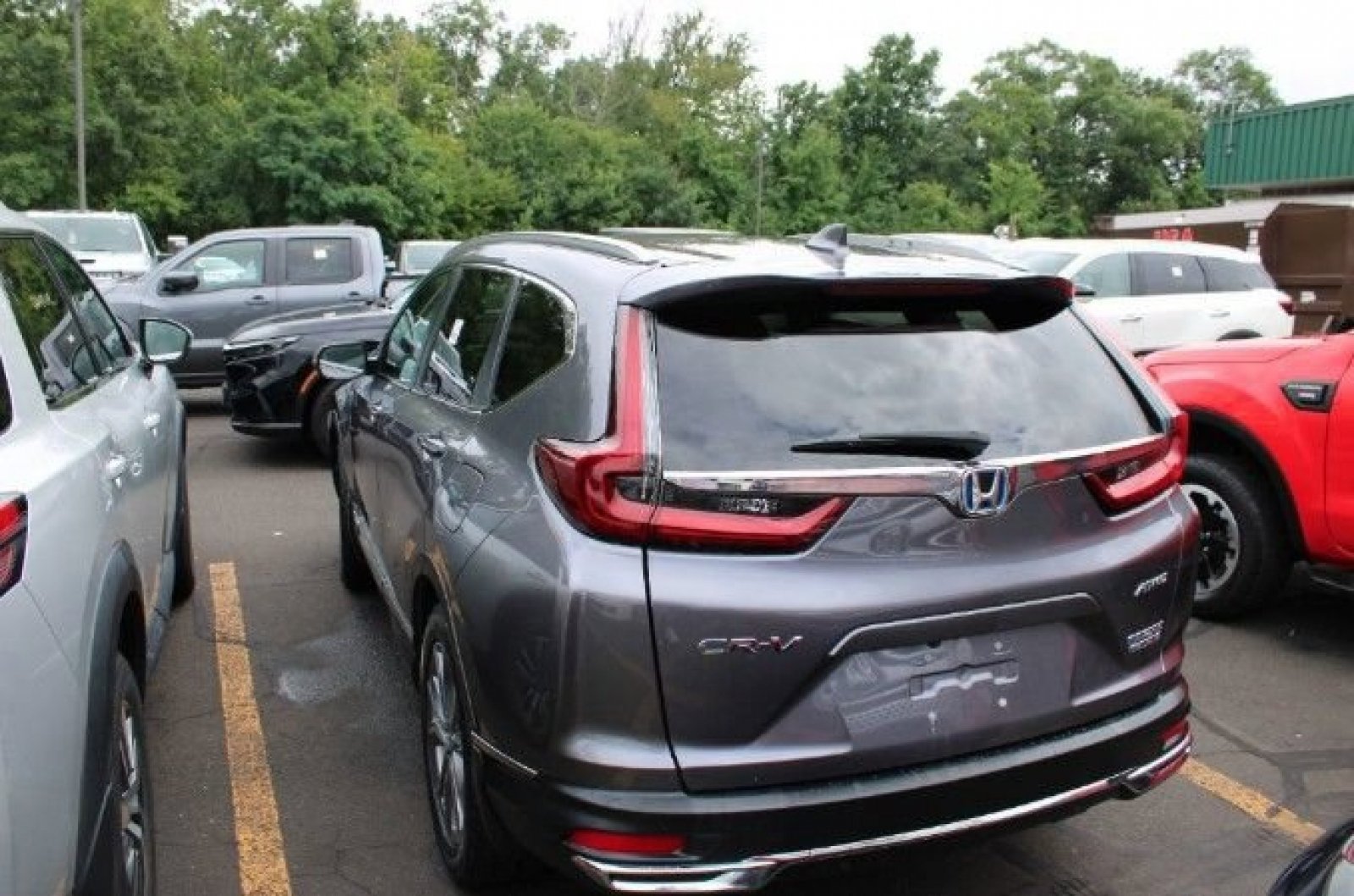 Used 2020 Modern Steel Metallic Honda Touring image 8