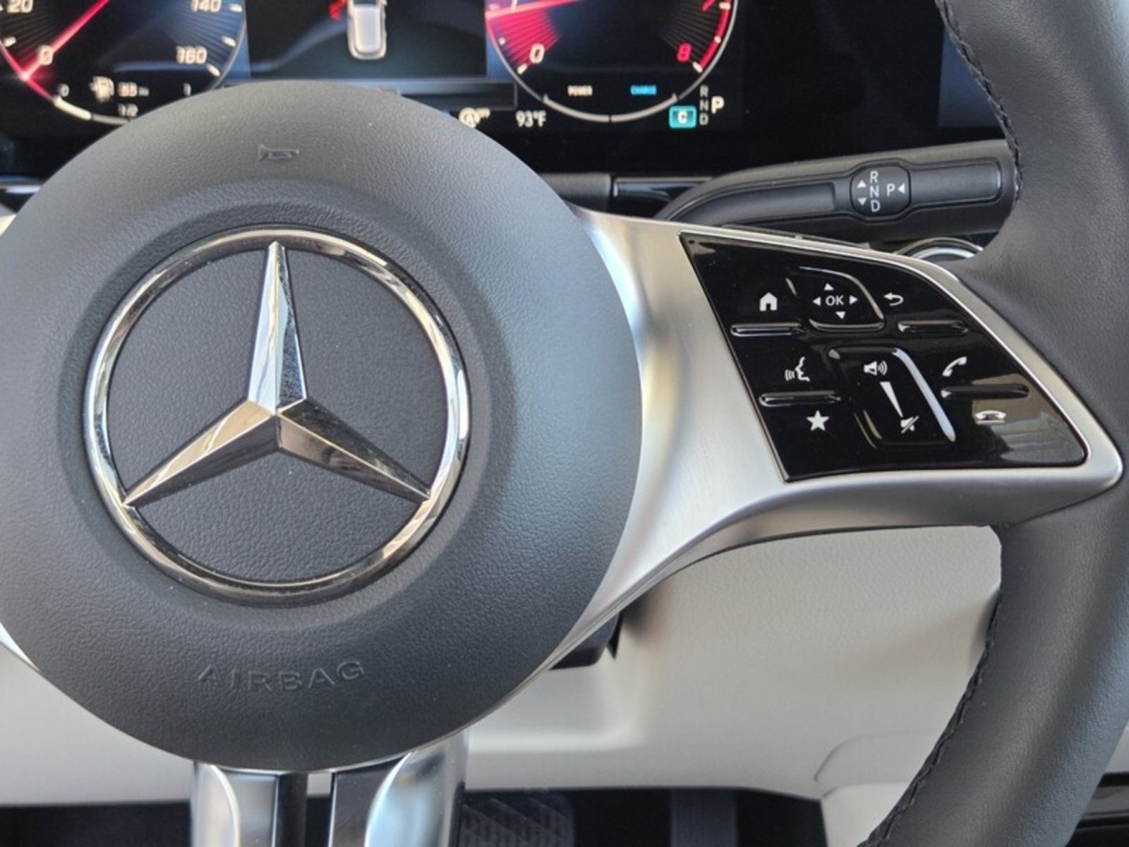 Certified Used 2026 Polar White Mercedes-Benz GLA 250 image 27