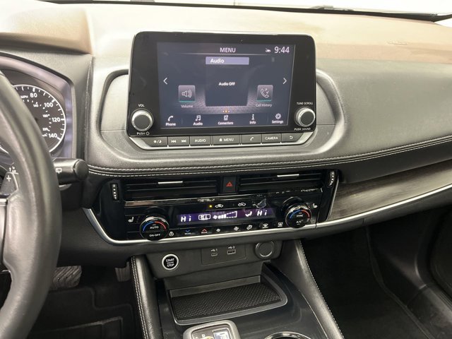 Used 2021 Gun Metallic Nissan SL image 16