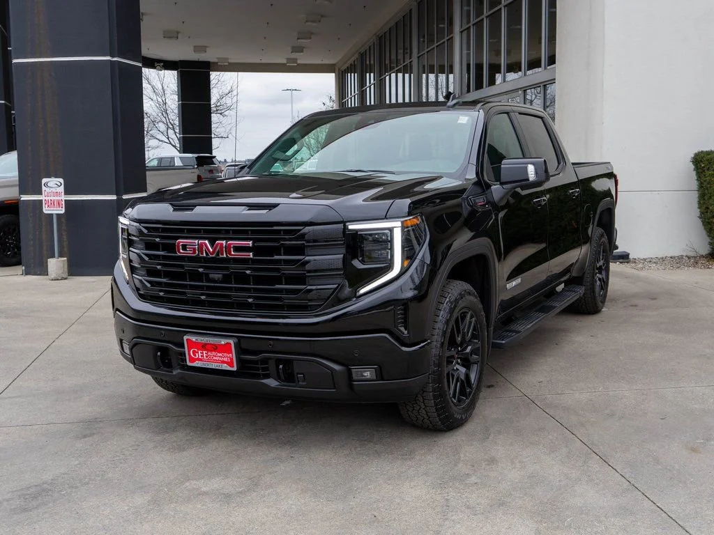 New 2026 Onyx Black GMC Elevation image 3