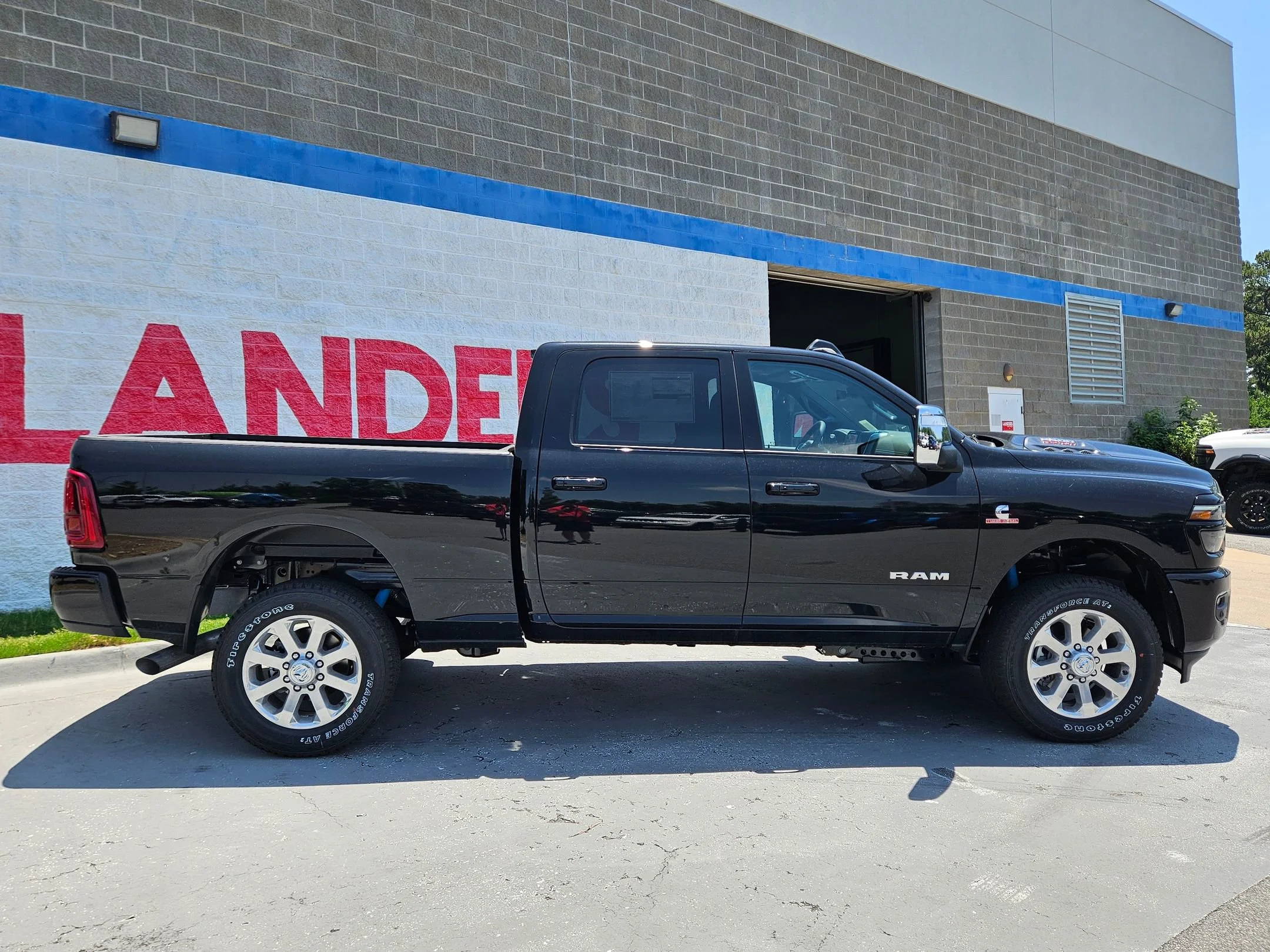 New 2026 Diamond Black Crystal Pearlcoat Ram Laramie image 8
