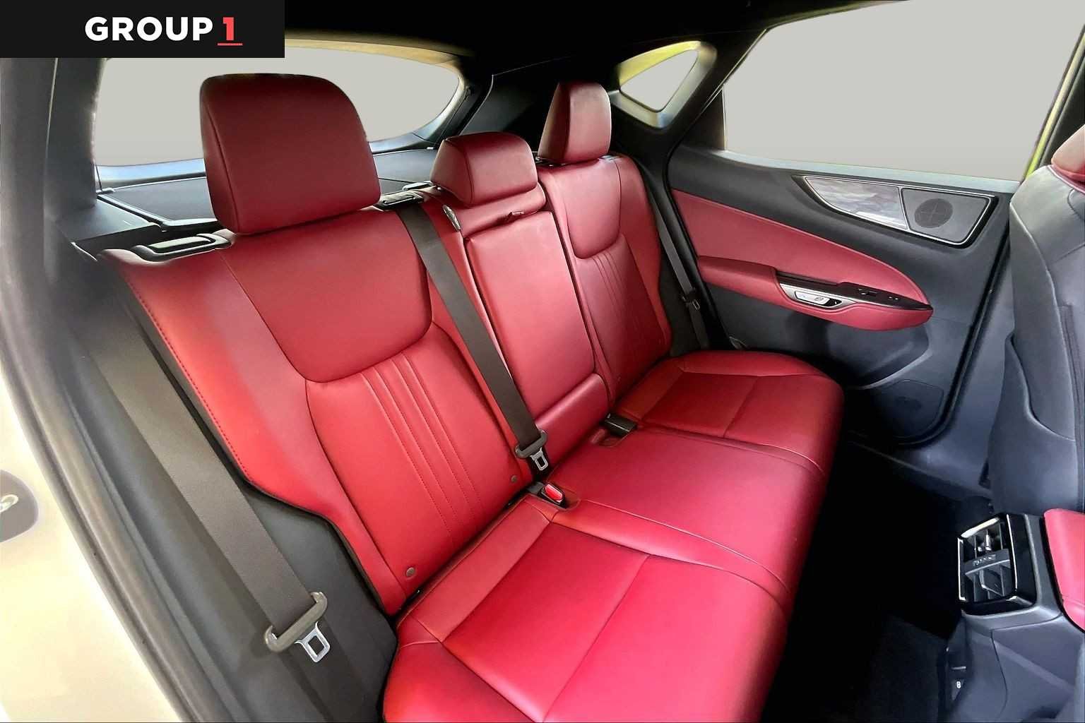 Used 2024 Eminent White Pearl Lexus Premium image 17