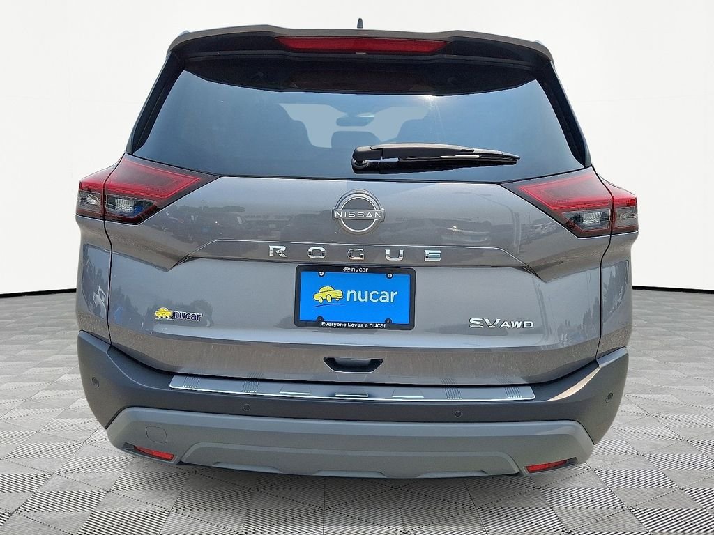 Used 2023 Gray Nissan SV image 6