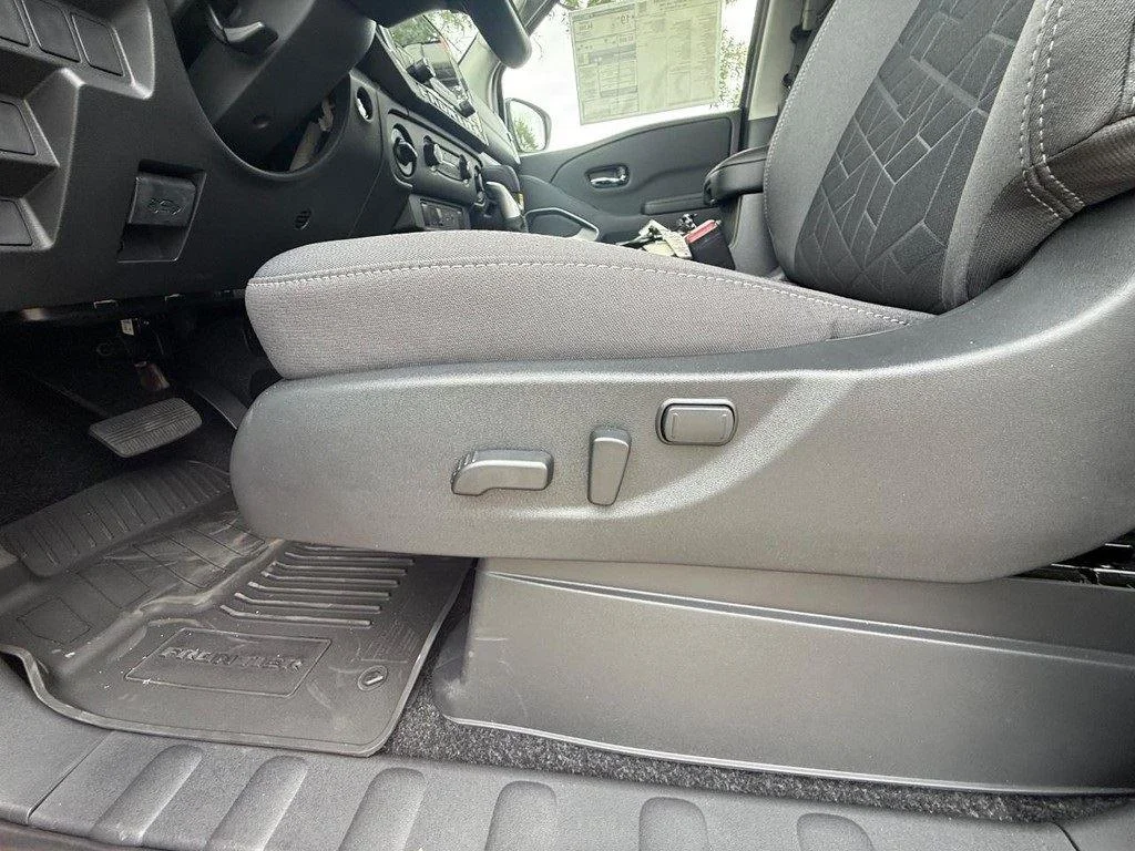 2026 Nissan Frontier SV - Photo 14