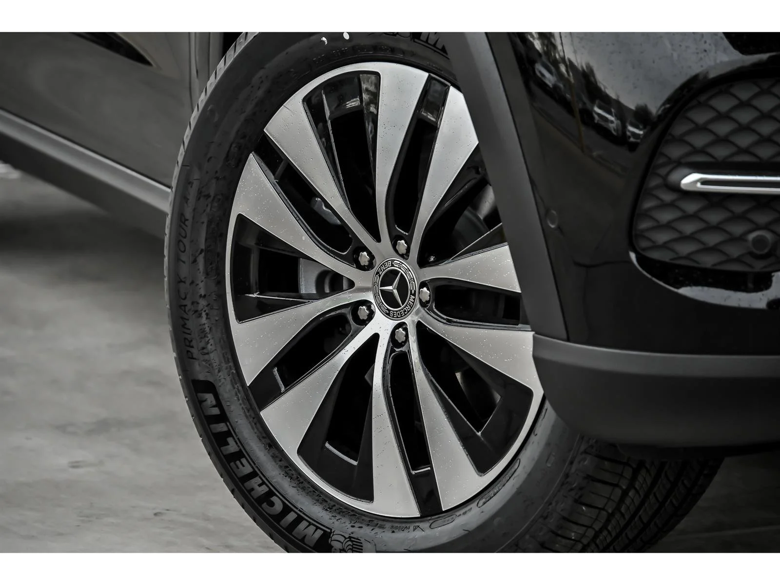 New 2026 Black Mercedes-Benz GLE 350 image 16