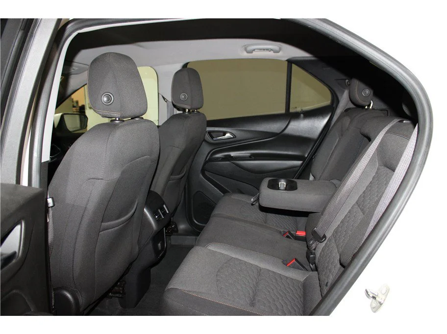 Used 2018 Summit White Chevrolet LT image 12
