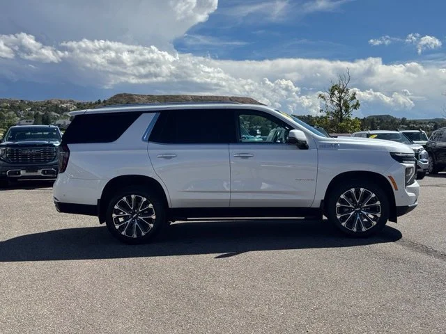 Certified Used 2025 Iridescent Pearl Tricoat Chevrolet High Country image 6