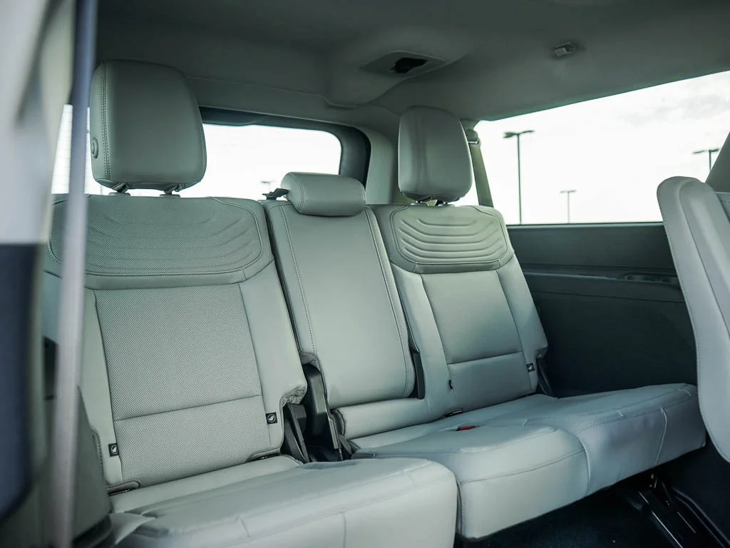 New 2026 Space Silver Metallic Ford MAX Platinum® image 14