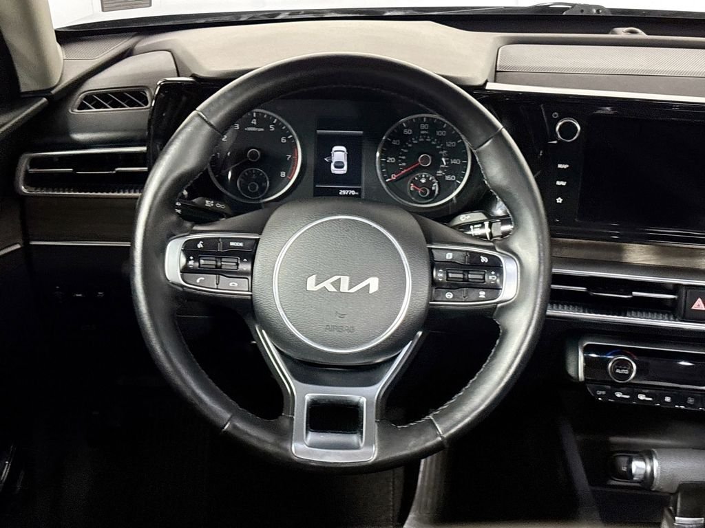Used 2022 Ebony Black Kia EX image 13