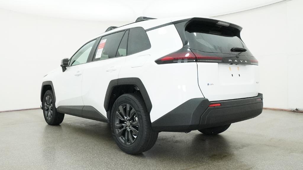 New 2026 Ice Cap Toyota XLE Premium image 13
