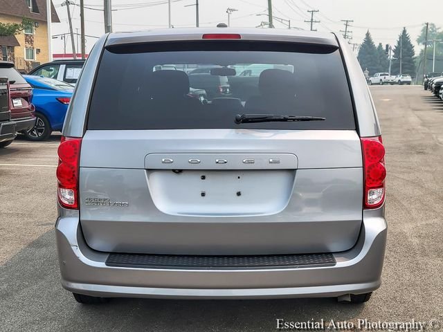 Used 2018 Silver Dodge SE Plus image 5