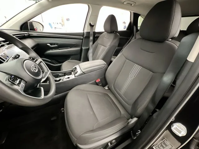 Used 2024 Gray Hyundai SEL image 9