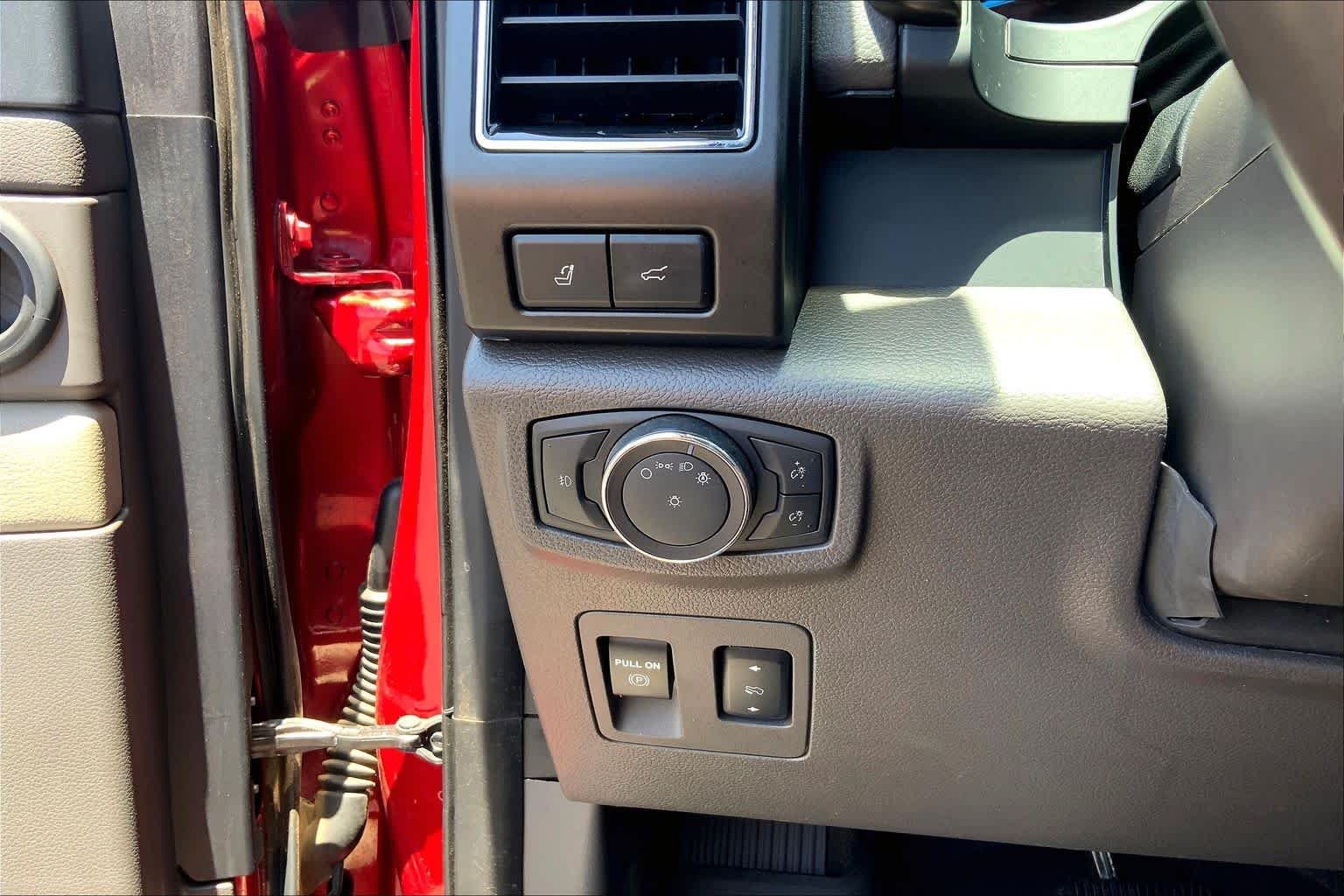 Used 2019 Ruby Red Metallic Tinted Clearcoat Ford Limited image 36