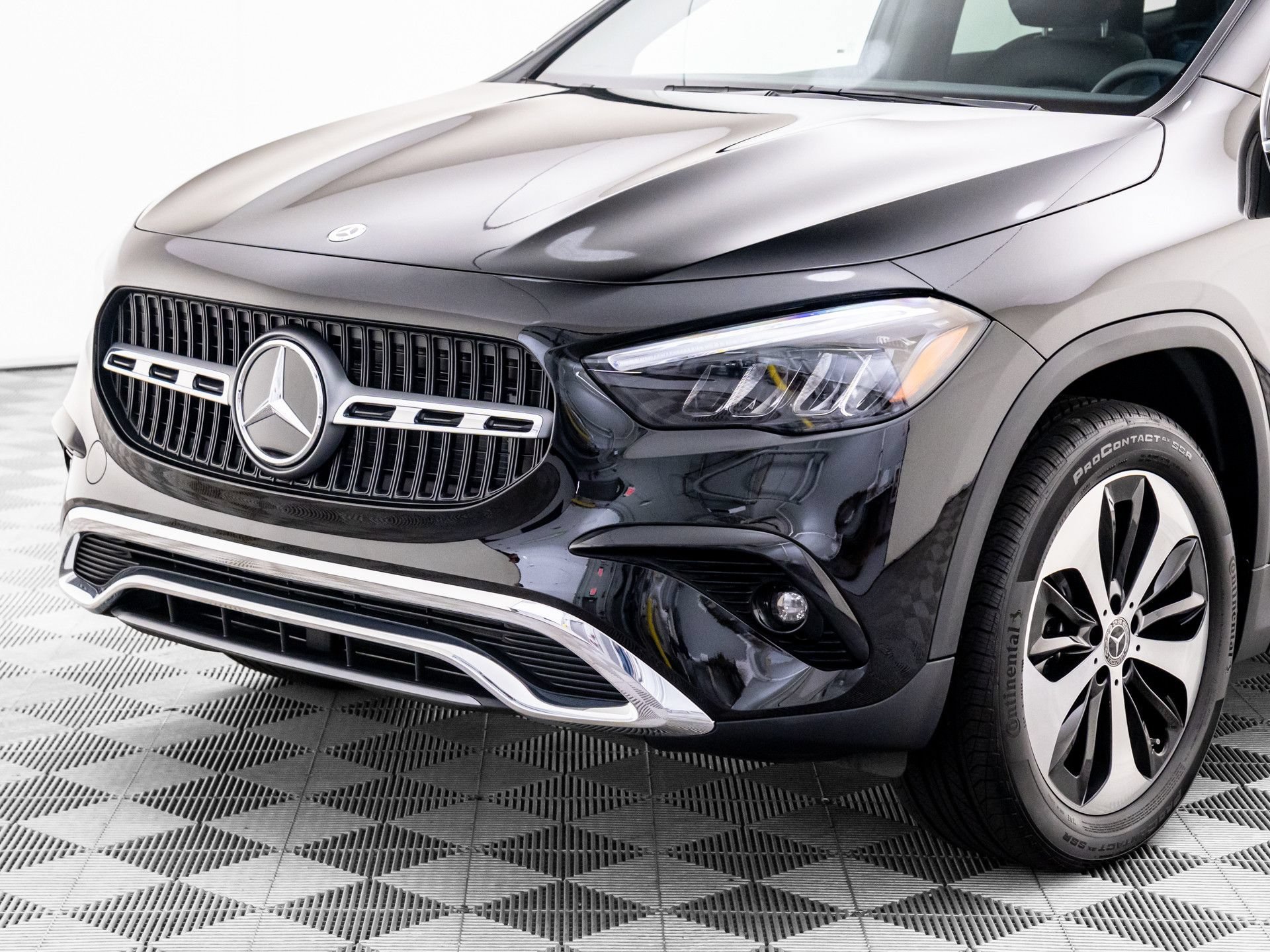 New 2026 Night Black Mercedes-Benz GLA 250 image 66