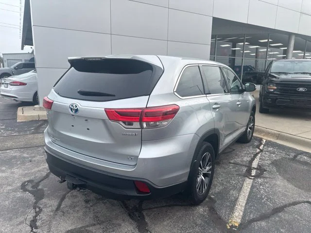 Certified Used 2019 Celestial Silver Metallic Toyota LE image 4
