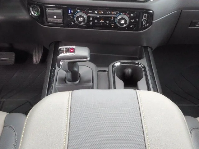 Used 2026 White Chevrolet ZR2 image 19