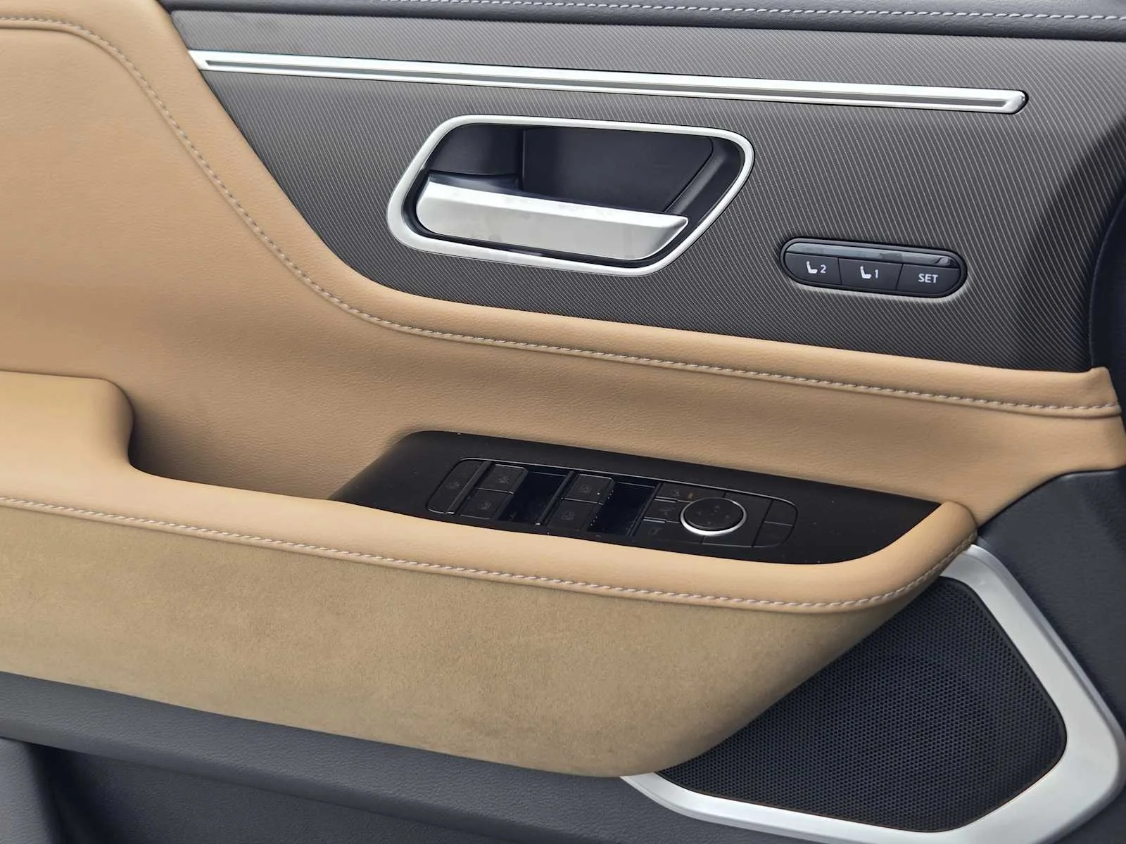 2026 INFINITI QX80 Luxe - Photo 16