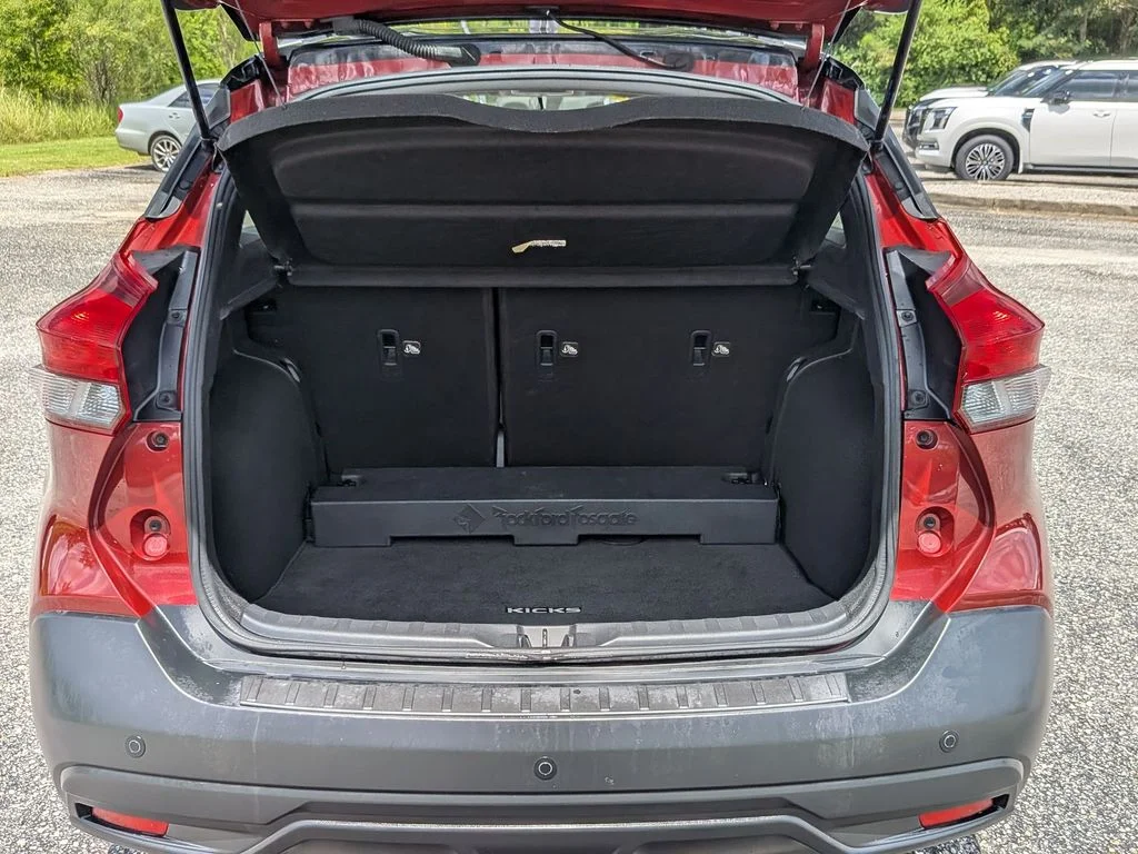 Used 2018 Red Nissan SV image 24