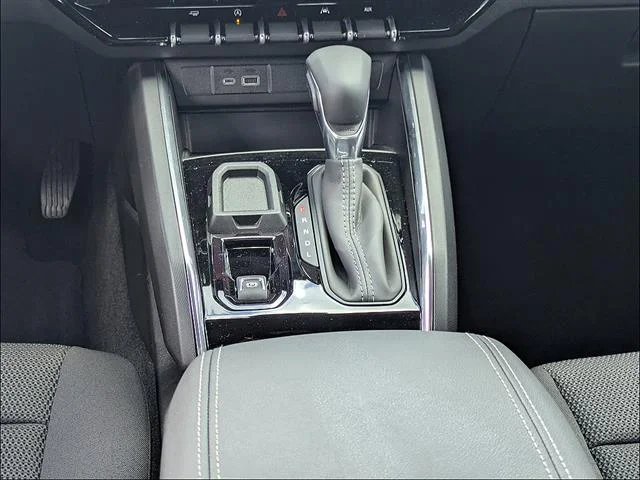 2026 GMC Canyon Elevation - Photo 24