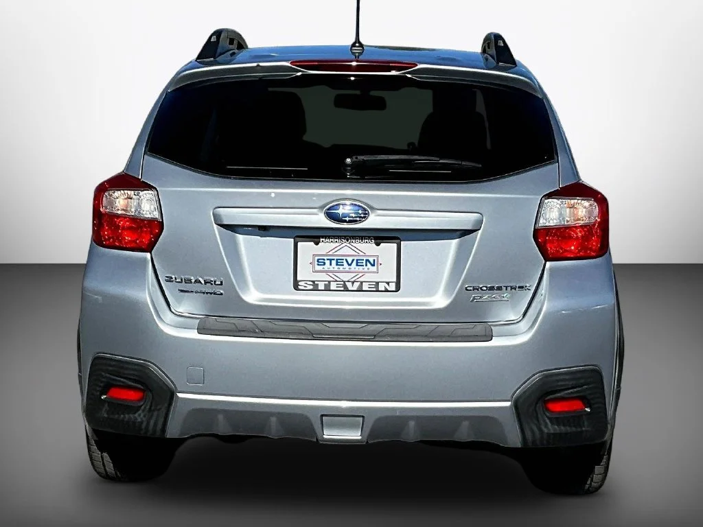 Used 2016 Silver Subaru 2.0i Premium image 5