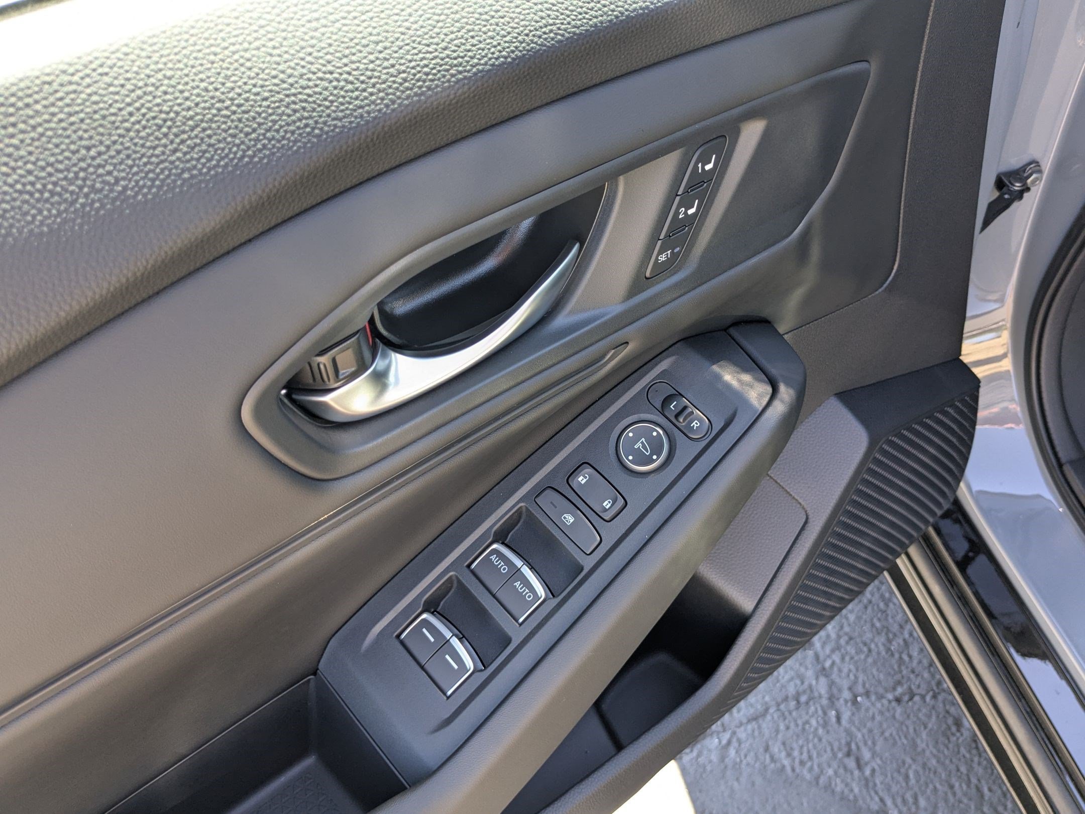New 2026 Urban Gray Pearl Honda EX-L image 11