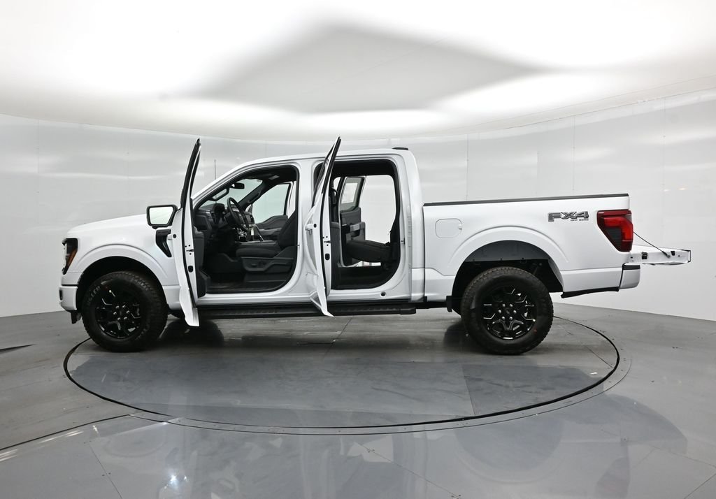 New 2026 Oxford White Ford XLT image 33