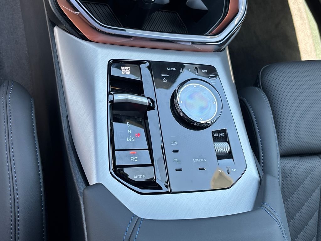 New 2026 Black Sapphire Metallic BMW 30 xDrive image 26