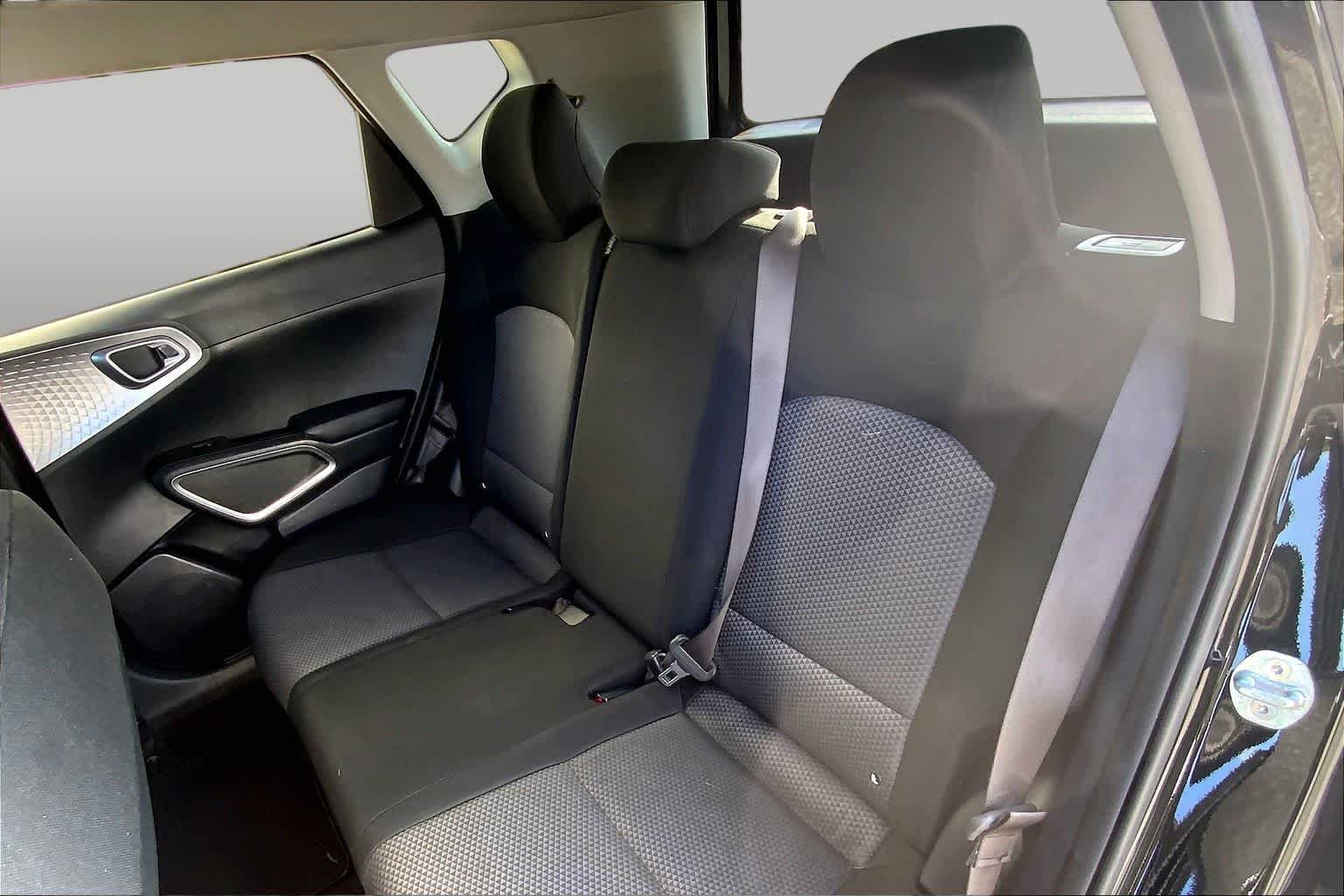 Used 2024 Fusion Black Kia LX image 19