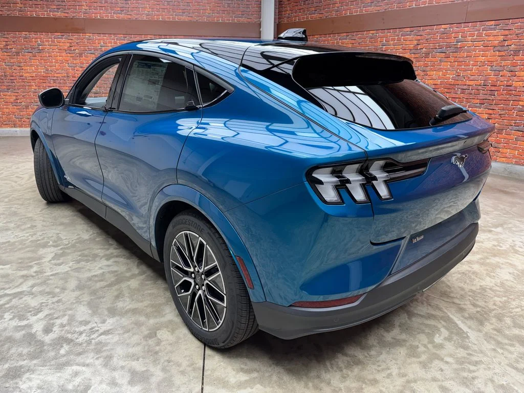 New 2026 Adriatic Blue Metallic Ford Premium image 2