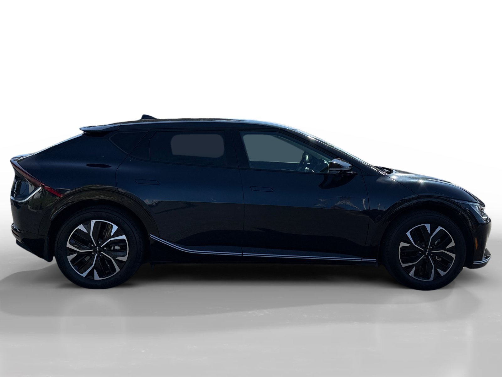 Certified Used 2024 Blue Kia Wind image 6