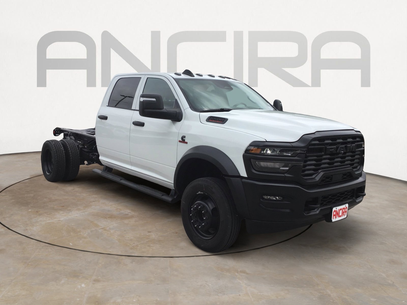 New 2026 Bright White Clearcoat RAM Tradesman image 4