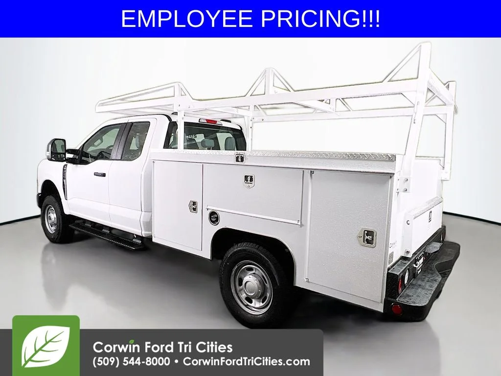 New 2026 Oxford White Ford XL image 11