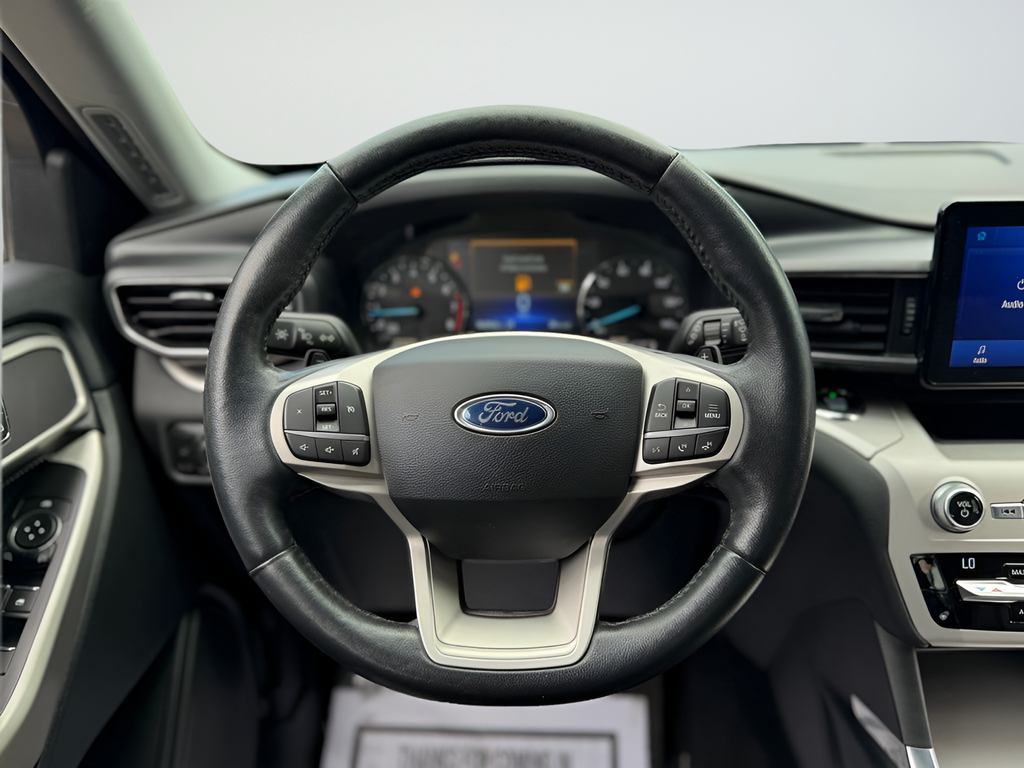 Used 2020 Black Ford XLT image 14