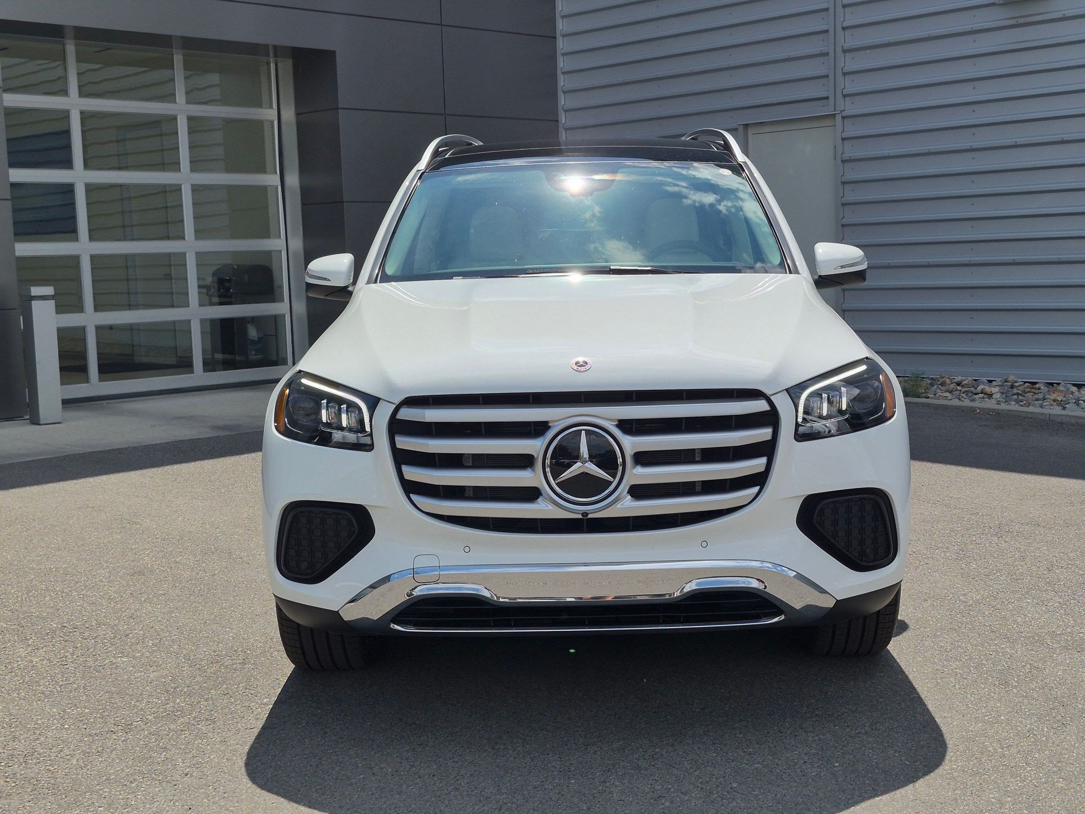 New 2026 Polar White Mercedes-Benz GLS 450 image 9
