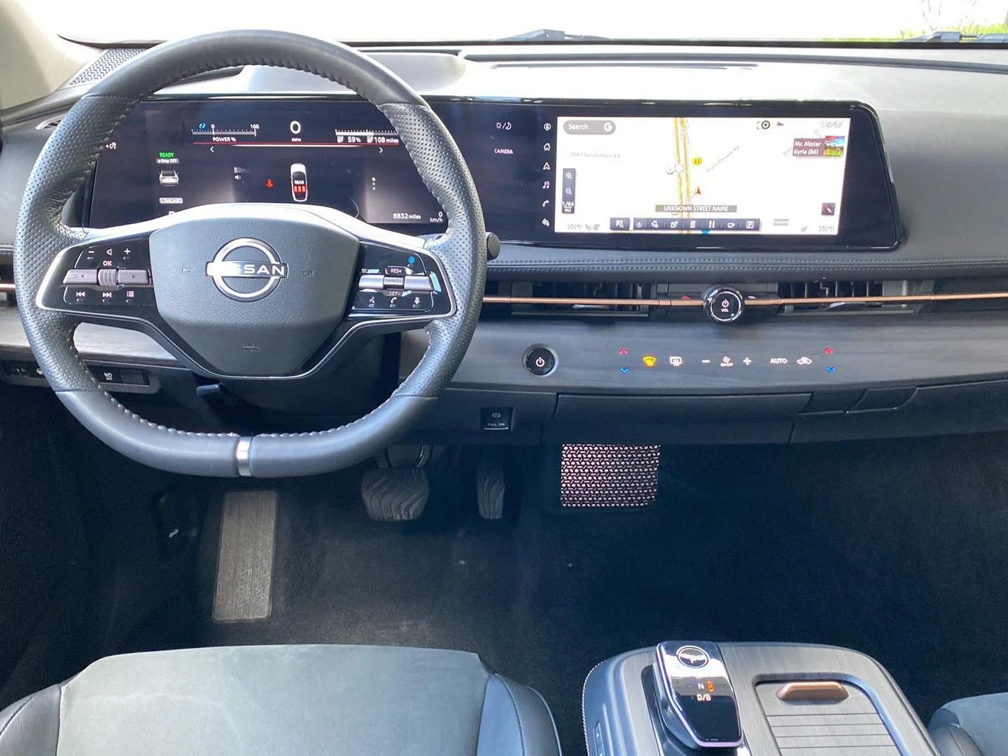 Used 2024 Gun Metallic Nissan ENGAGE image 17