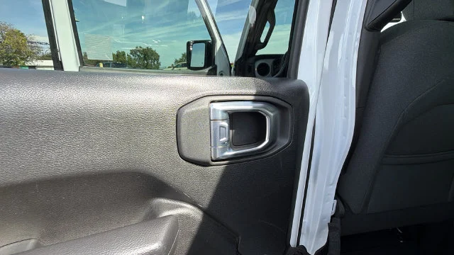 Used 2024 Bright White Clearcoat Jeep Sport S image 15