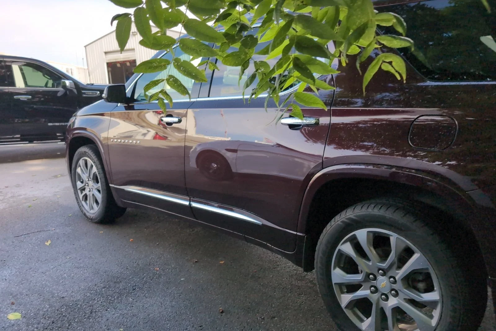 Used 2018 BLACK CURRANT METALLIC Chevrolet Premier image 8