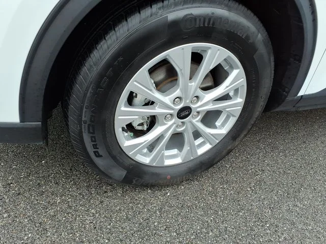 Used 2023 White Ford Active image 5