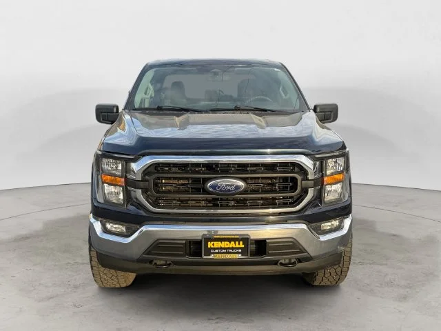 Used 2023 Blue Ford XLT image 3