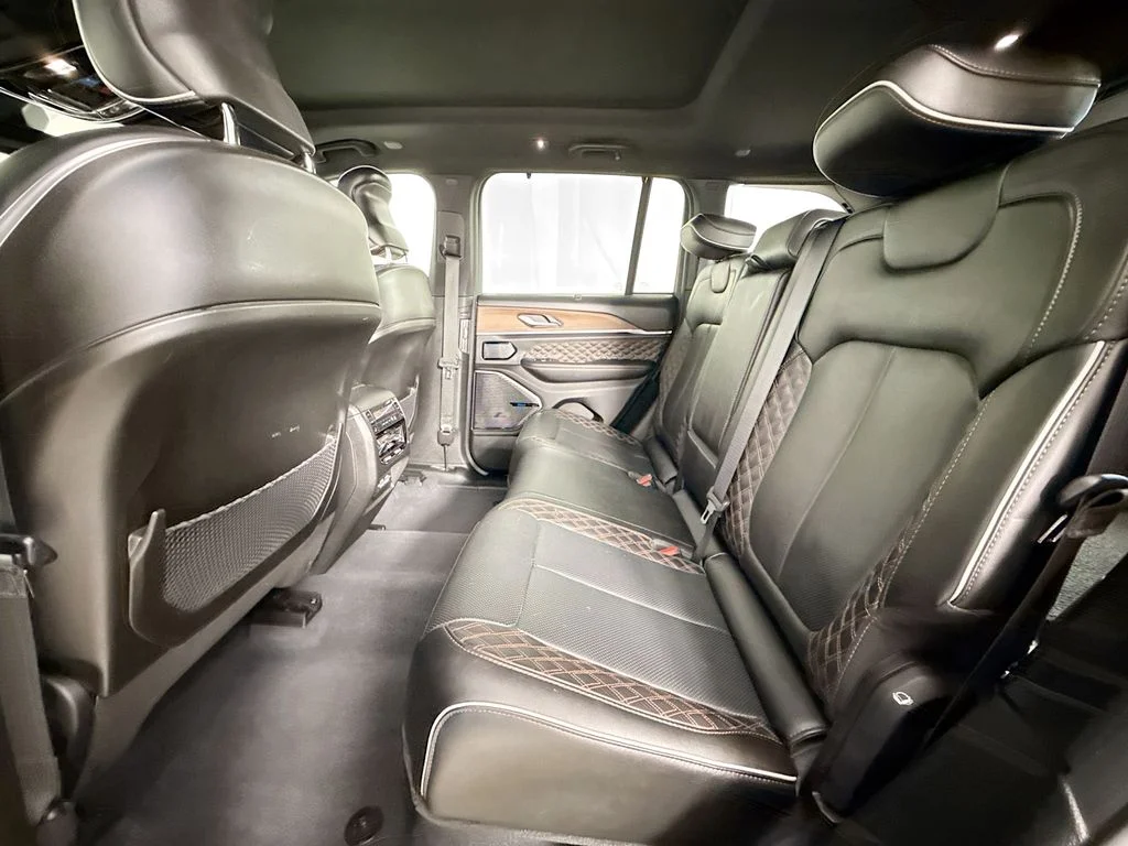 Used 2023 Silver Jeep Summit 4xe image 23