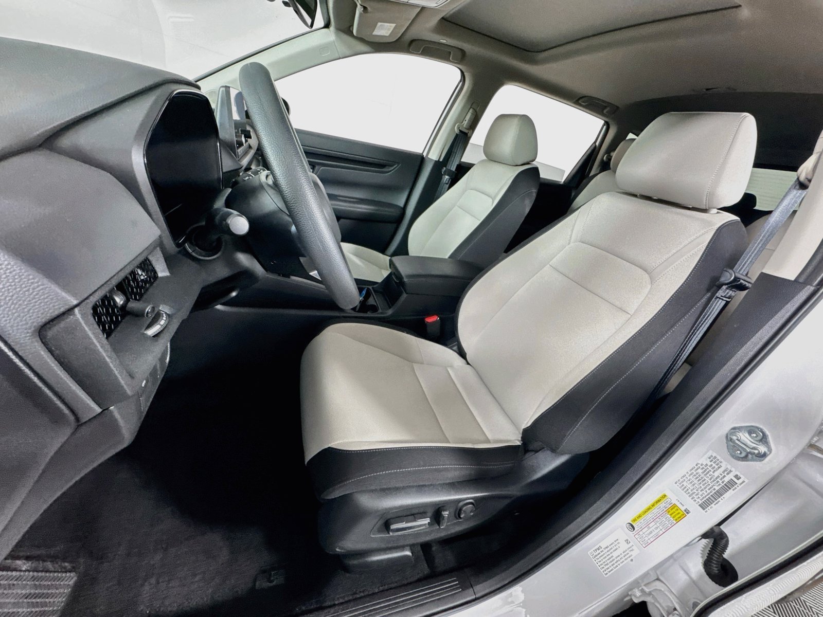 2025 Honda CR-V EX - Photo 12
