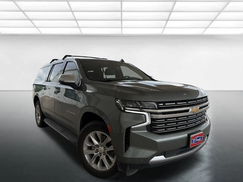 2023 Chevrolet Suburban 4WD 1500 Premier's photo