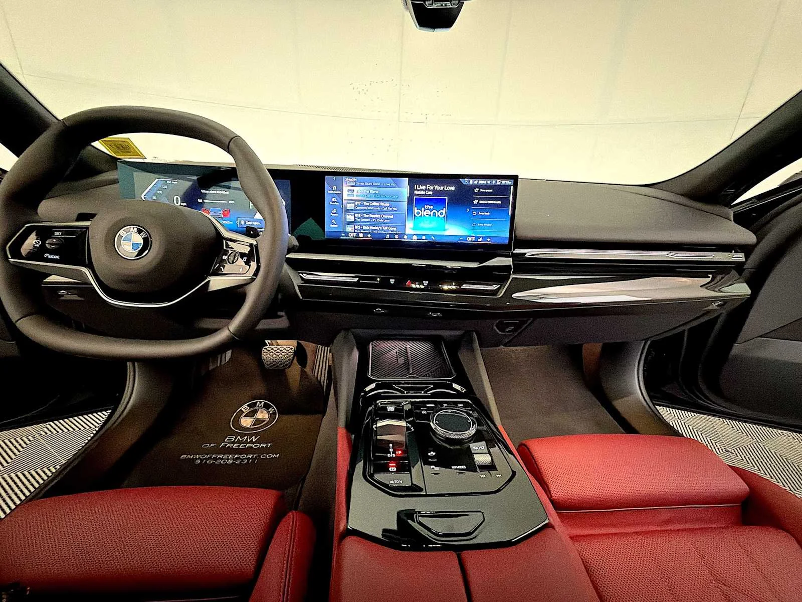 Used 2026 Black Sapphire Metallic BMW 530i xDrive image 14