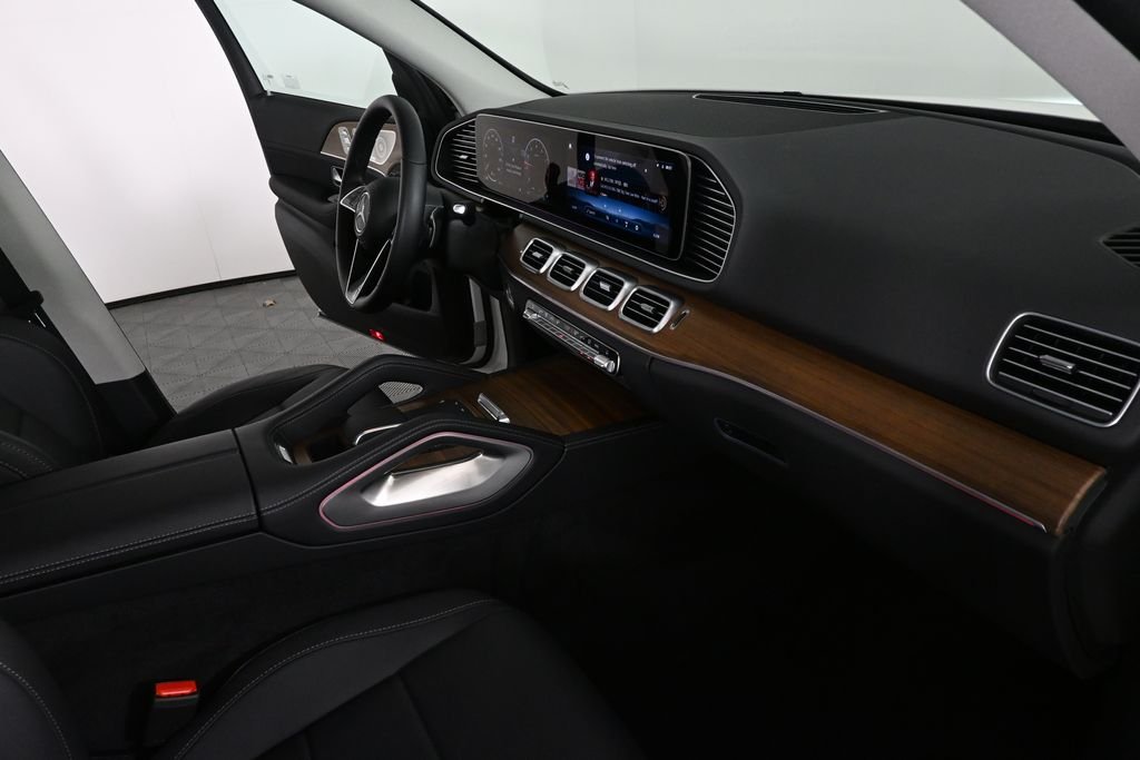 Certified Used 2026  Mercedes-Benz GLE 350 image 24